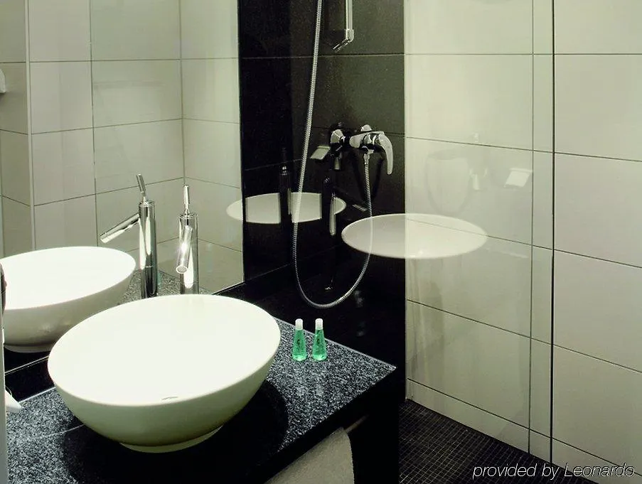 Motel One Salzburg-Mirabell 3*, Salzburg Austria